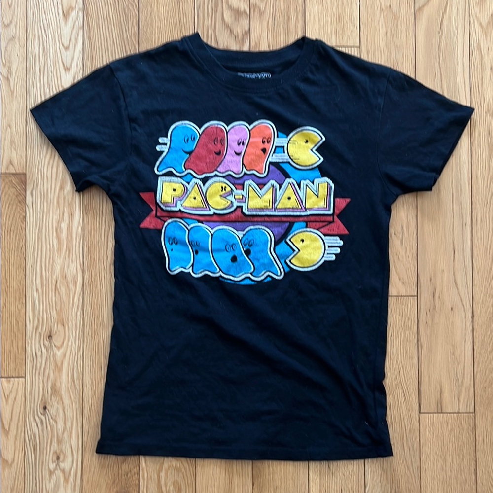 Pac-Man adult Black Graphic T-Shirt, Sz S, used but good company